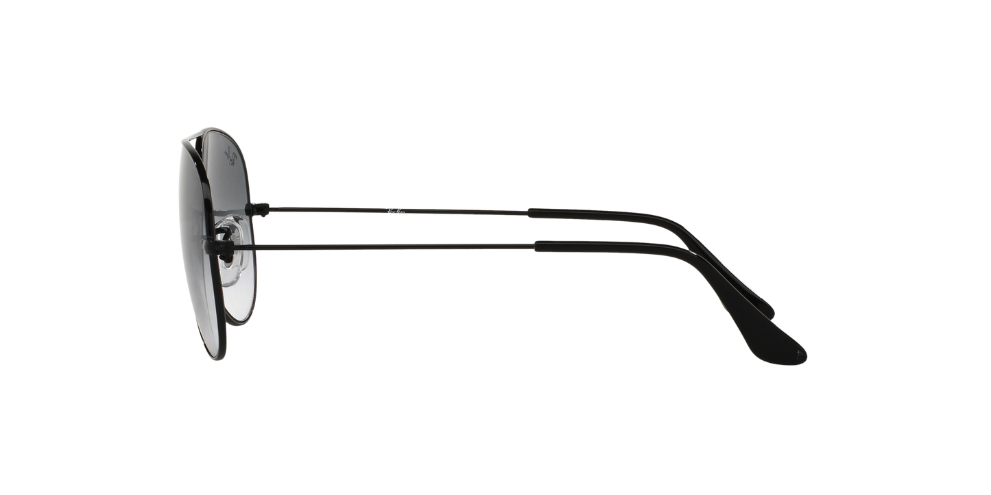 Lenstrack Eyewear collection featuring premium sunglasses, stylish eyeglasses, blue light blocking glasses, and kids’ flexible frames – modern lifestyle and fashion-forward eyewear for all ages