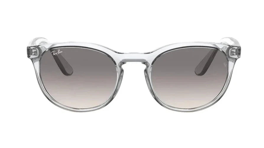 Lenstrack Eyewear collection featuring premium sunglasses, stylish eyeglasses, blue light blocking glasses, and kids’ flexible frames – modern lifestyle and fashion-forward eyewear for all ages