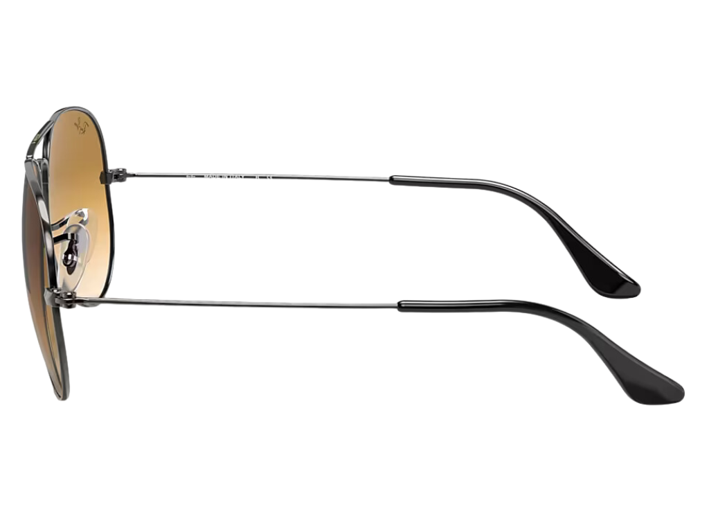 Lenstrack Eyewear collection featuring premium sunglasses, stylish eyeglasses, blue light blocking glasses, and kids’ flexible frames – modern lifestyle and fashion-forward eyewear for all ages