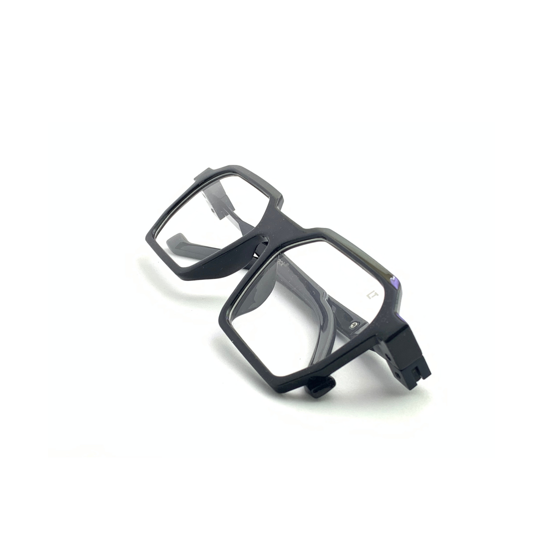 Eyeglasses by Lenstrack – premium lenses and flexible frames designed for all age ranges and face types.