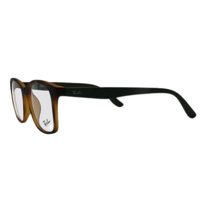 Lenstrack Eyewear collection featuring premium sunglasses, stylish eyeglasses, blue light blocking glasses, and kids’ flexible frames – modern lifestyle and fashion-forward eyewear for all ages